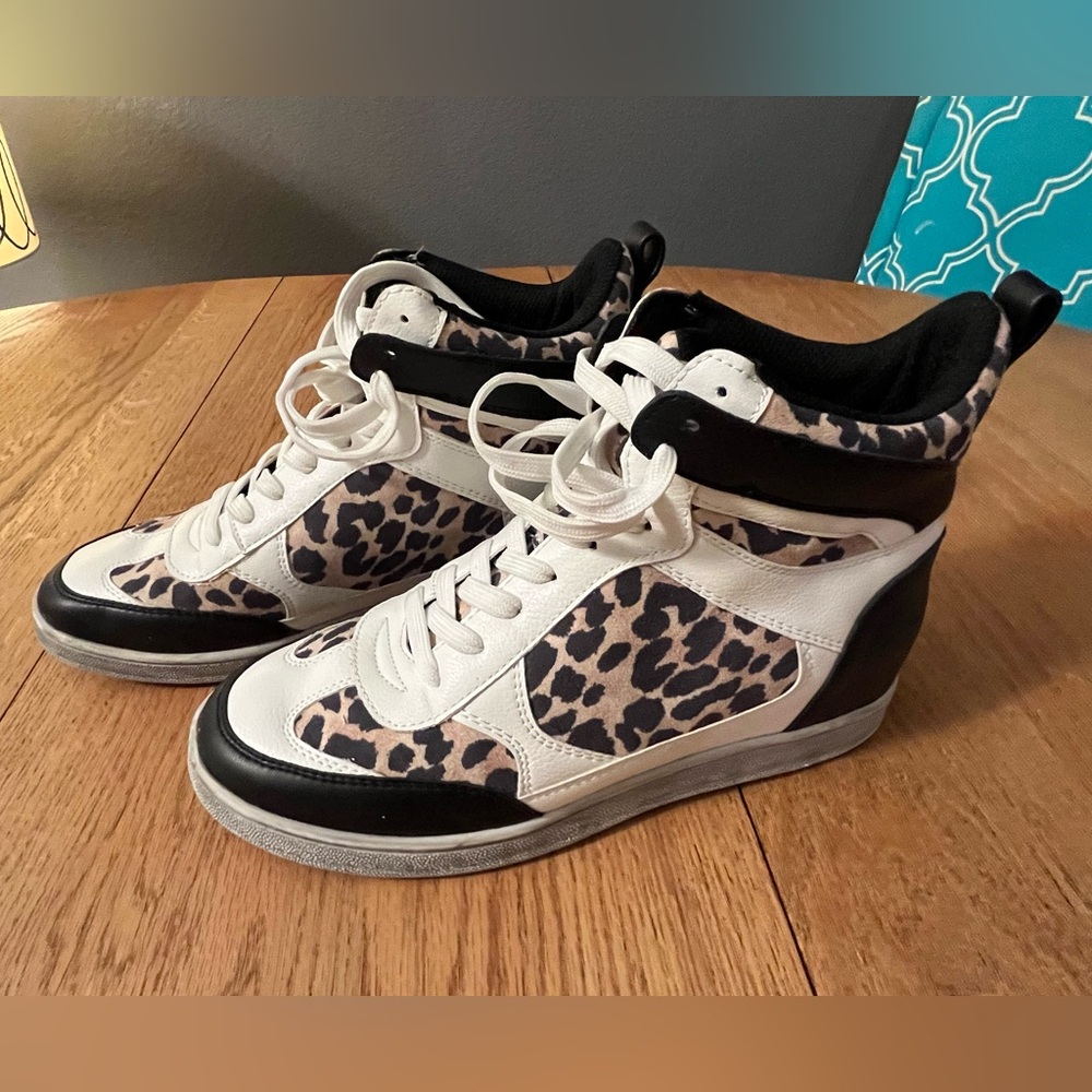 Shoe Dazzle Leopard Wedge Sneakers in White, Black and Tan “Don’t Hold Back”